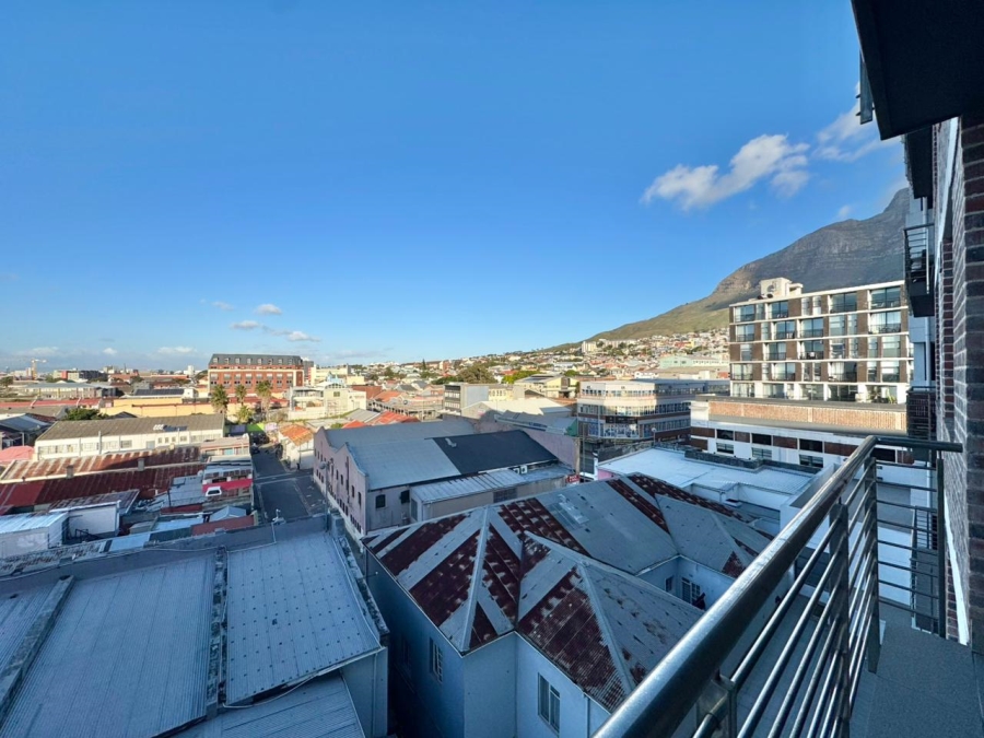 2 Bedroom Property for Sale in Woodstock Western Cape